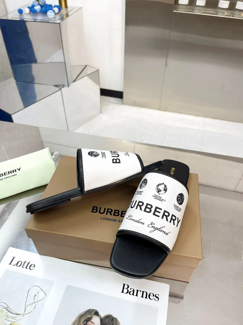 2023 Burberry flat slippers-S53