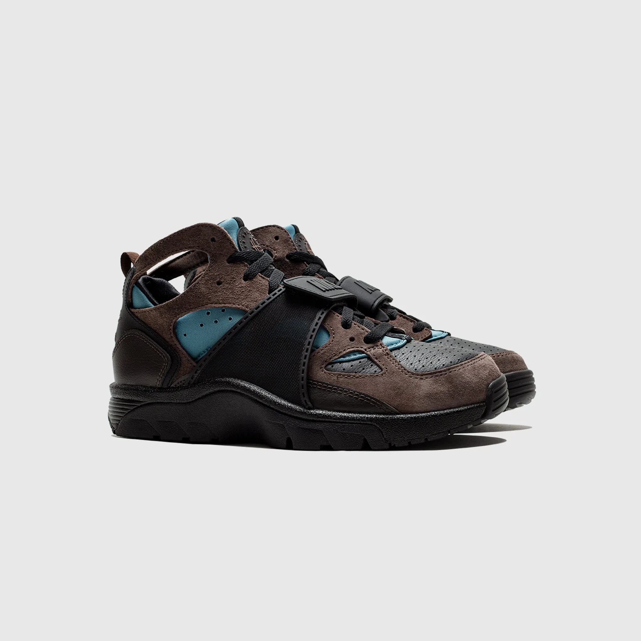 AIR TRAINER HUARACHE "BAROQUE BROWN"