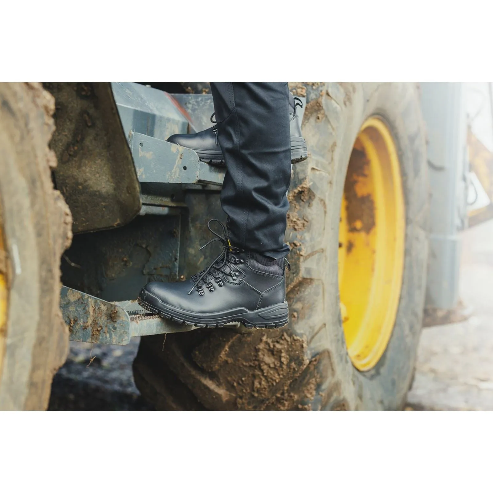 Amblers Safety Unisex 258 Safety Boot in Black