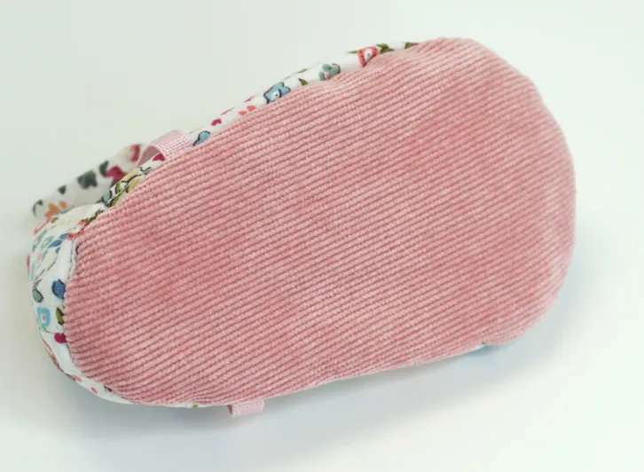 Baby Shoe - Garden