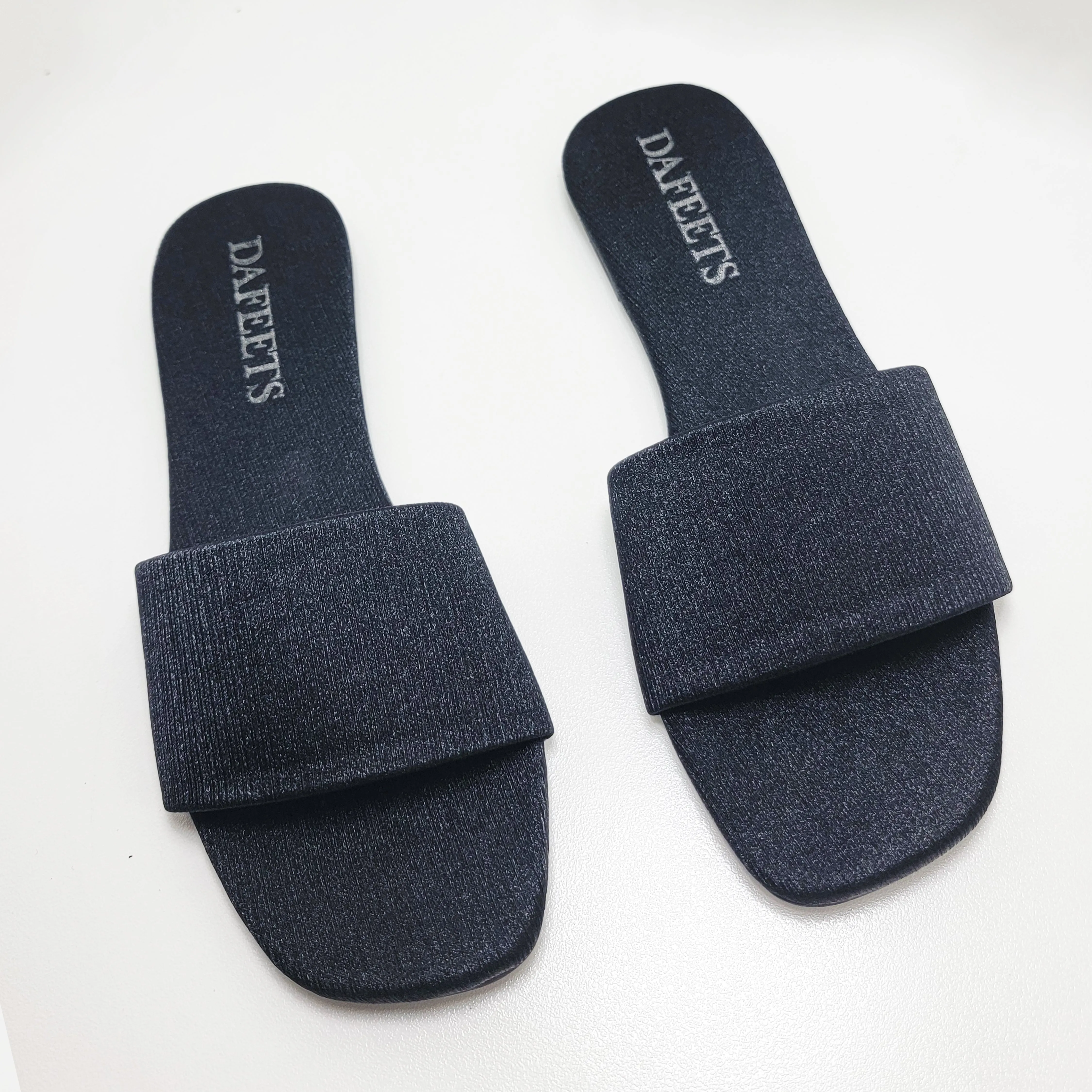 Black Glittery Casual Slipper – Stylish & Comfortable Slip-On Footwear for Women