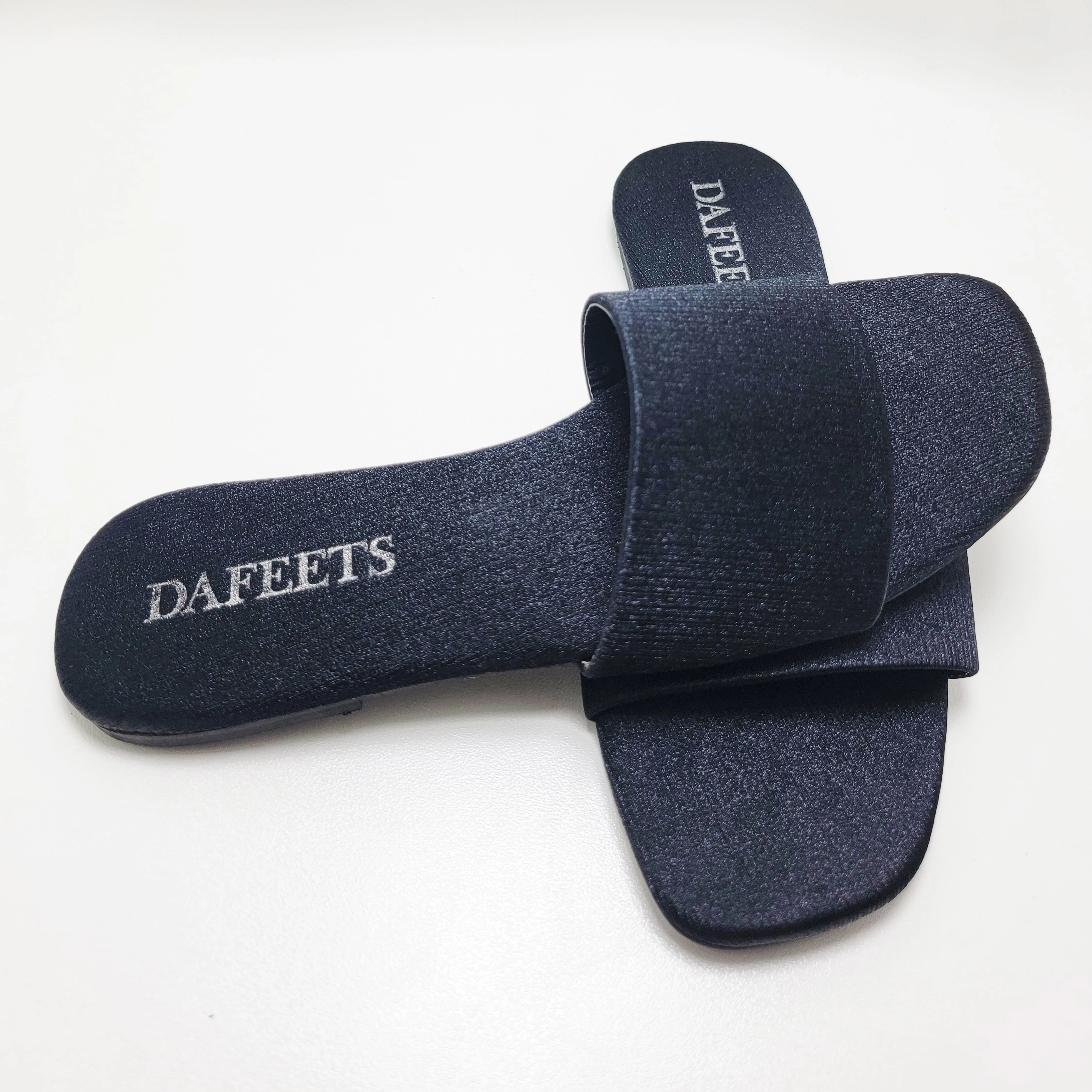 Black Glittery Casual Slipper – Stylish & Comfortable Slip-On Footwear for Women
