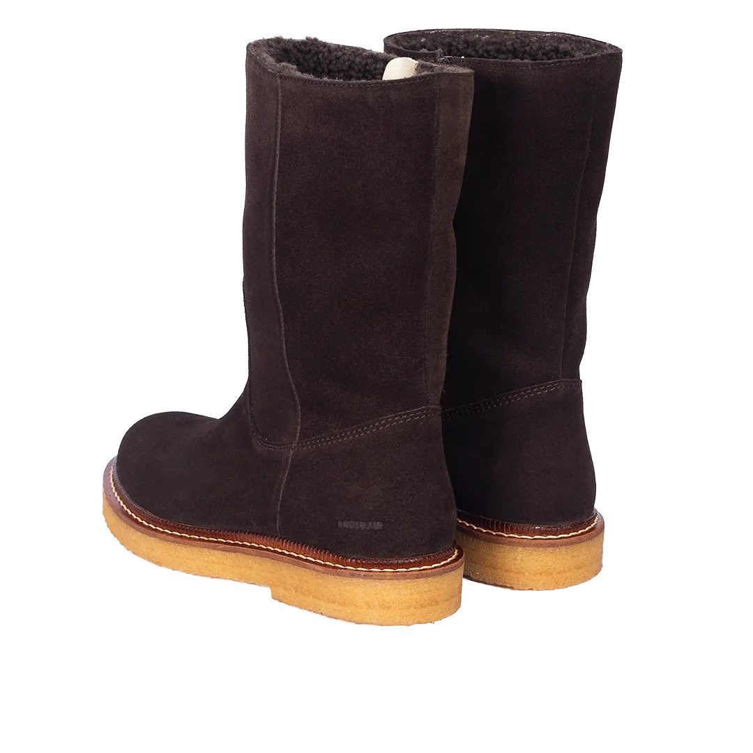 Boot with wool lining