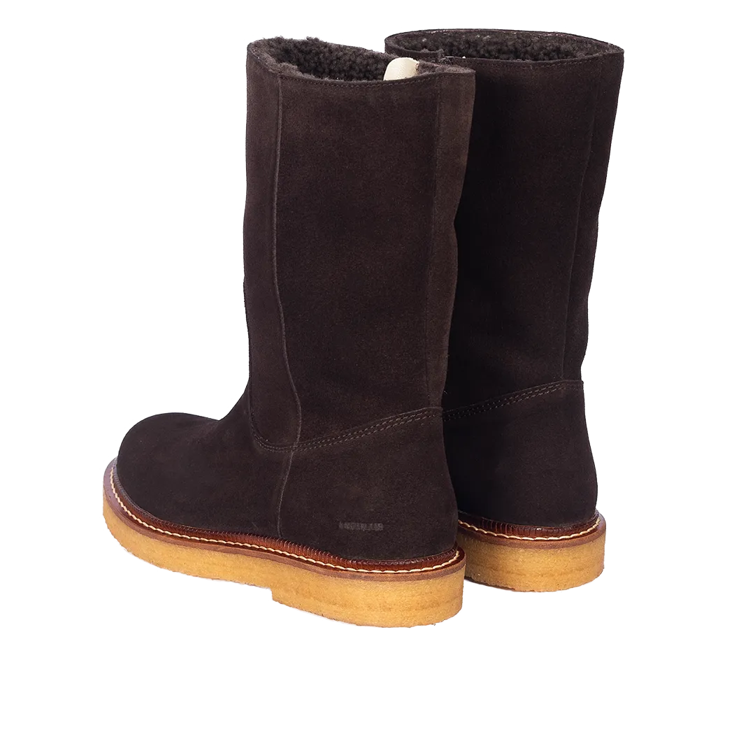 Boot with wool lining
