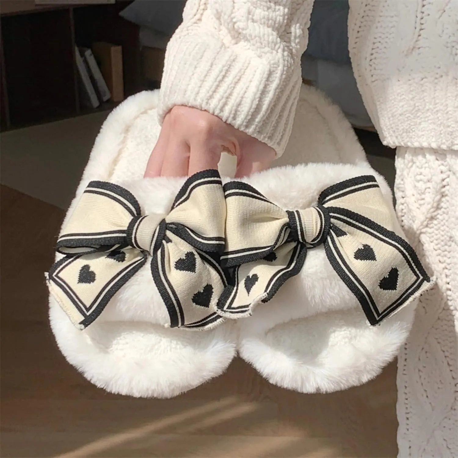 Bow Slippers for Women Indoor Open Toe Plush Bow Tie Slides House Shoes Soft Non-Slip Sole Slip On Slippers with Bows Winter Warm Home Cotton Slippers Bedroom Slippers Outdoor Wear