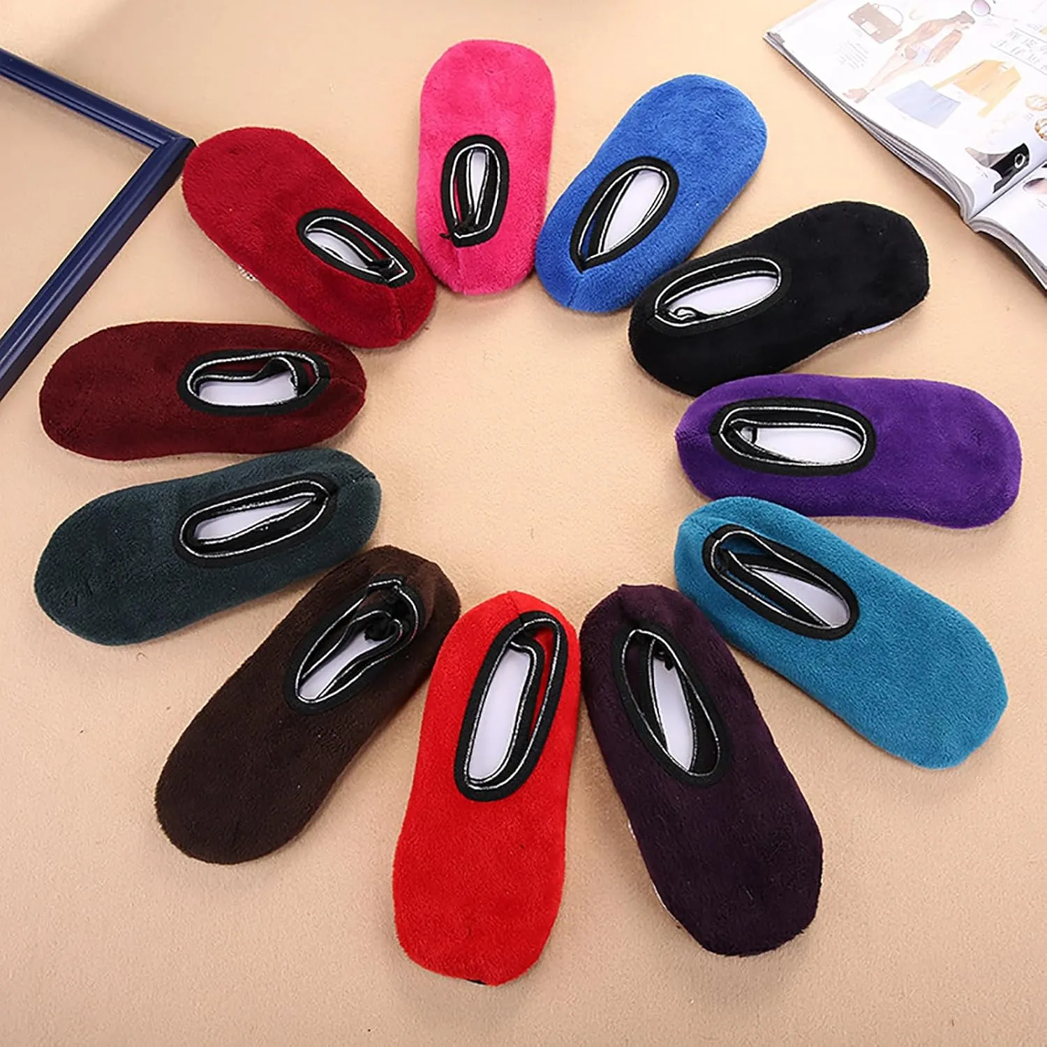 CEAeis Womens Slipper Non-Slip Socks, Warm Soft Fleece Gripper Slipper, Velvet Indoor Socks Slippers for Women and Girls