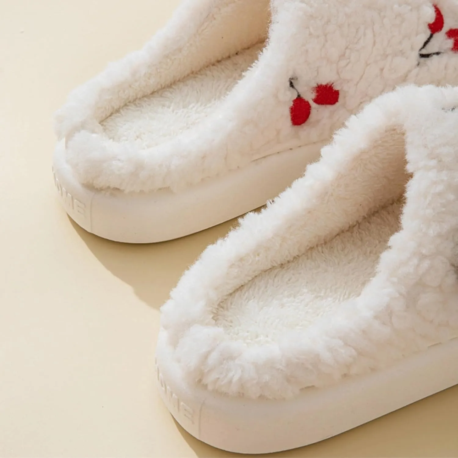 Cherry Slippers for Women Indoor Comfy Winter Warm House Slides Shoes Cute Womens Slippers Fuzzy Plush Slippers Soft Thick Soled Slippers Non Slip Cozy Home Bedroom Slippers