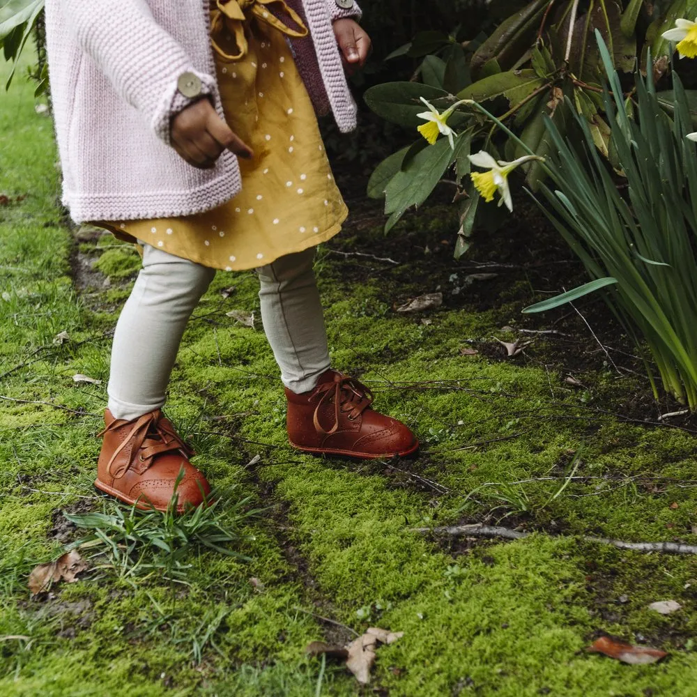 Chestnut Lace-up boots