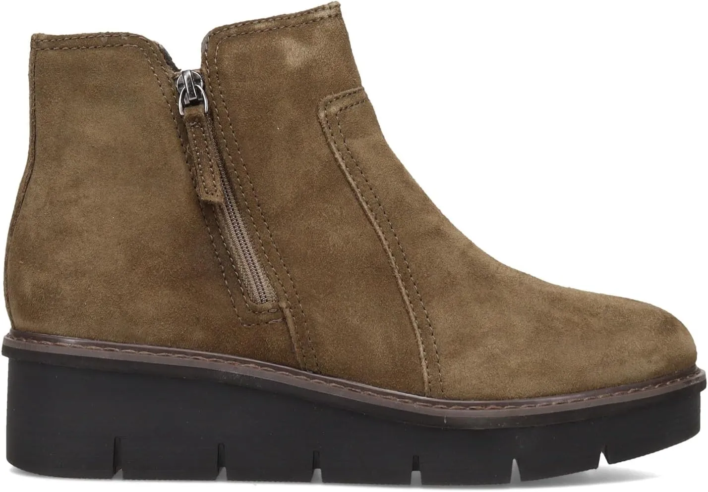 Clarks Women's Airabell Zip Ankle Boot