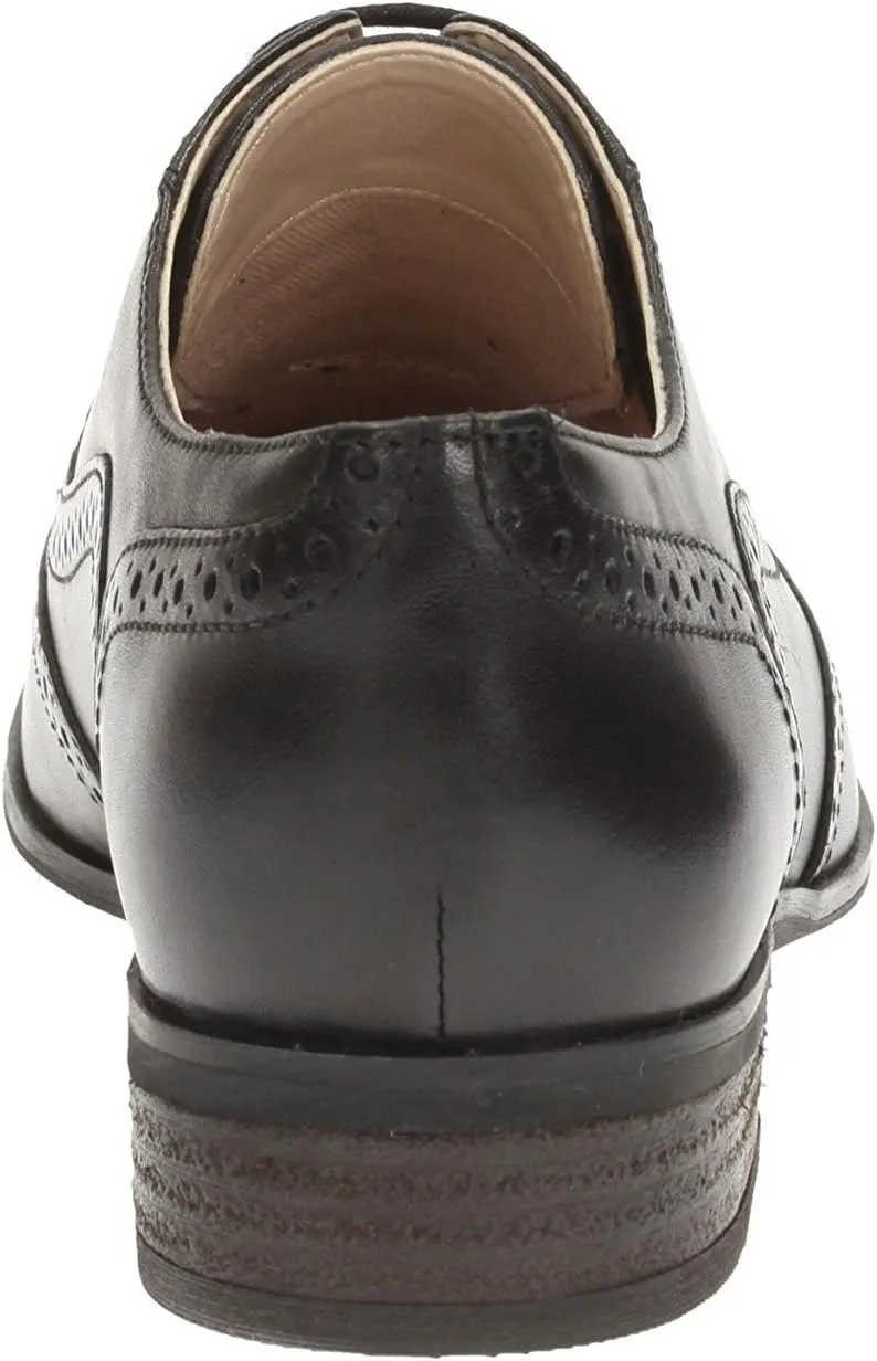 Clarks Women's Derby Lace-Up
