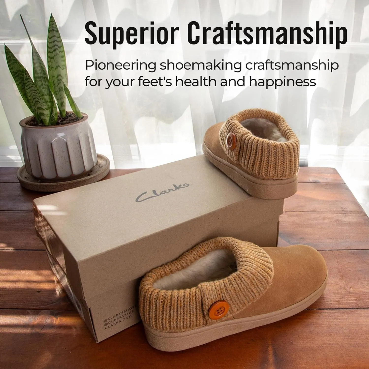 Clarks Women's Knit Scuff Slipper