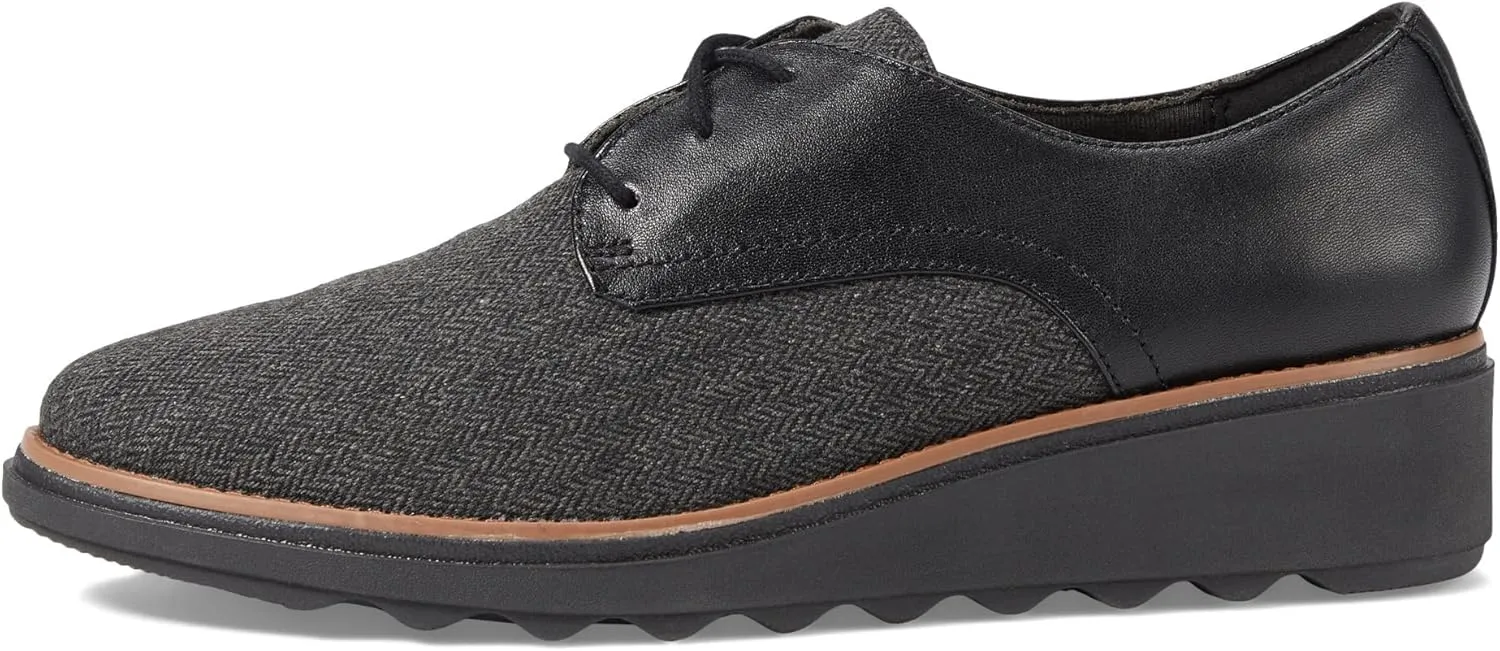 Clarks Womens Sharon Rae Lace-Up Leather Oxfords