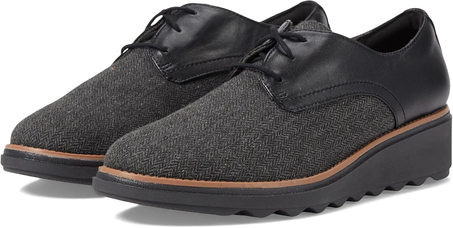 Clarks Womens Sharon Rae Lace-Up Leather Oxfords