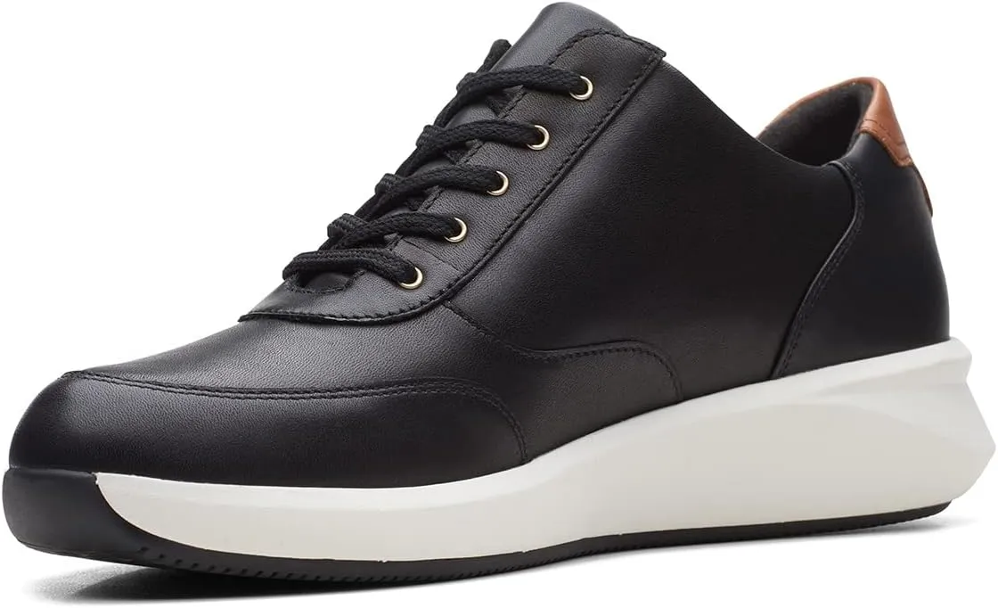 Clarks Women's Un Rio Zip Sneaker