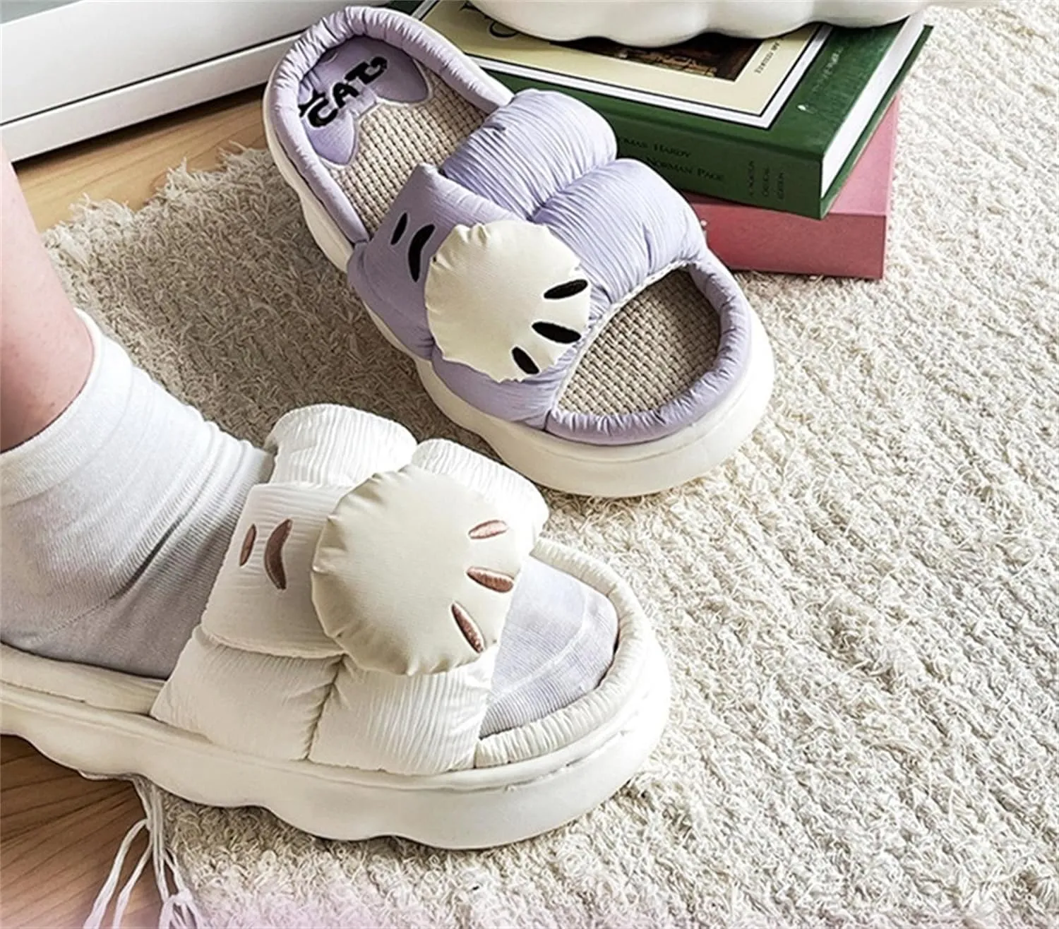 Cotton and linen slippers Men's and women's home slippers Cartoon slippers Seasonal slippers