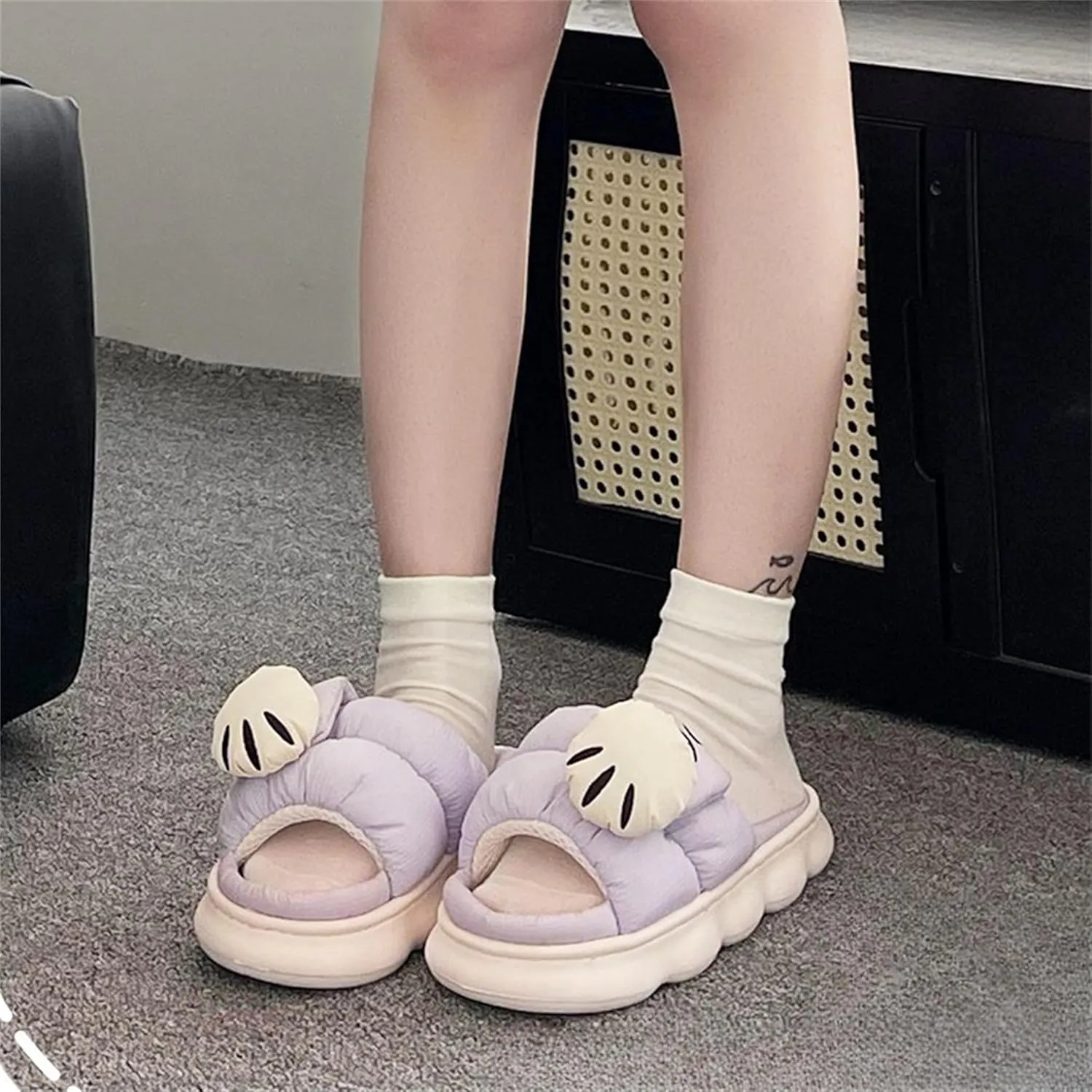 Cotton and linen slippers Men's and women's home slippers Cartoon slippers Seasonal slippers