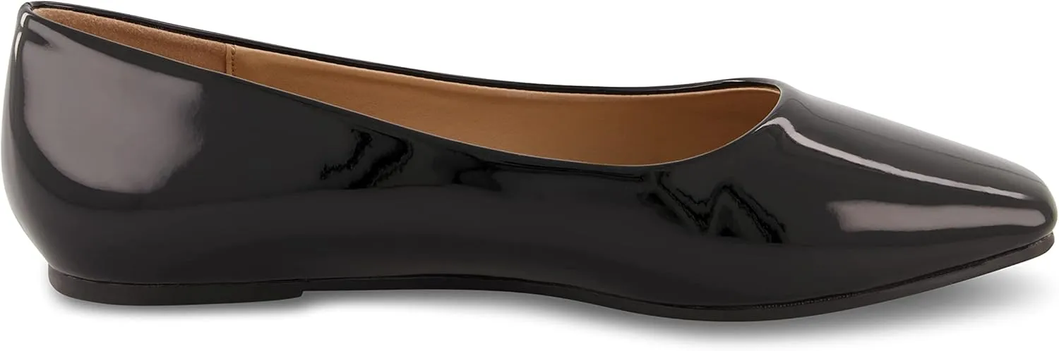 CUSHIONAIRE Women's Skipper Flat with  Memory Foam, Wide Widths Available
