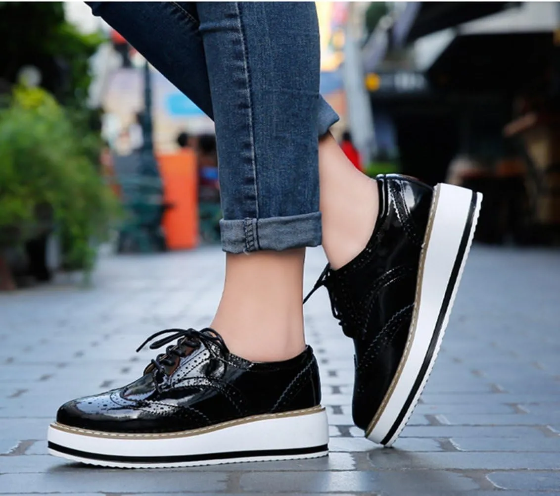 DADAWEN Women's Platform Lace-Up Wingtips Square Toe Oxfords Shoe
