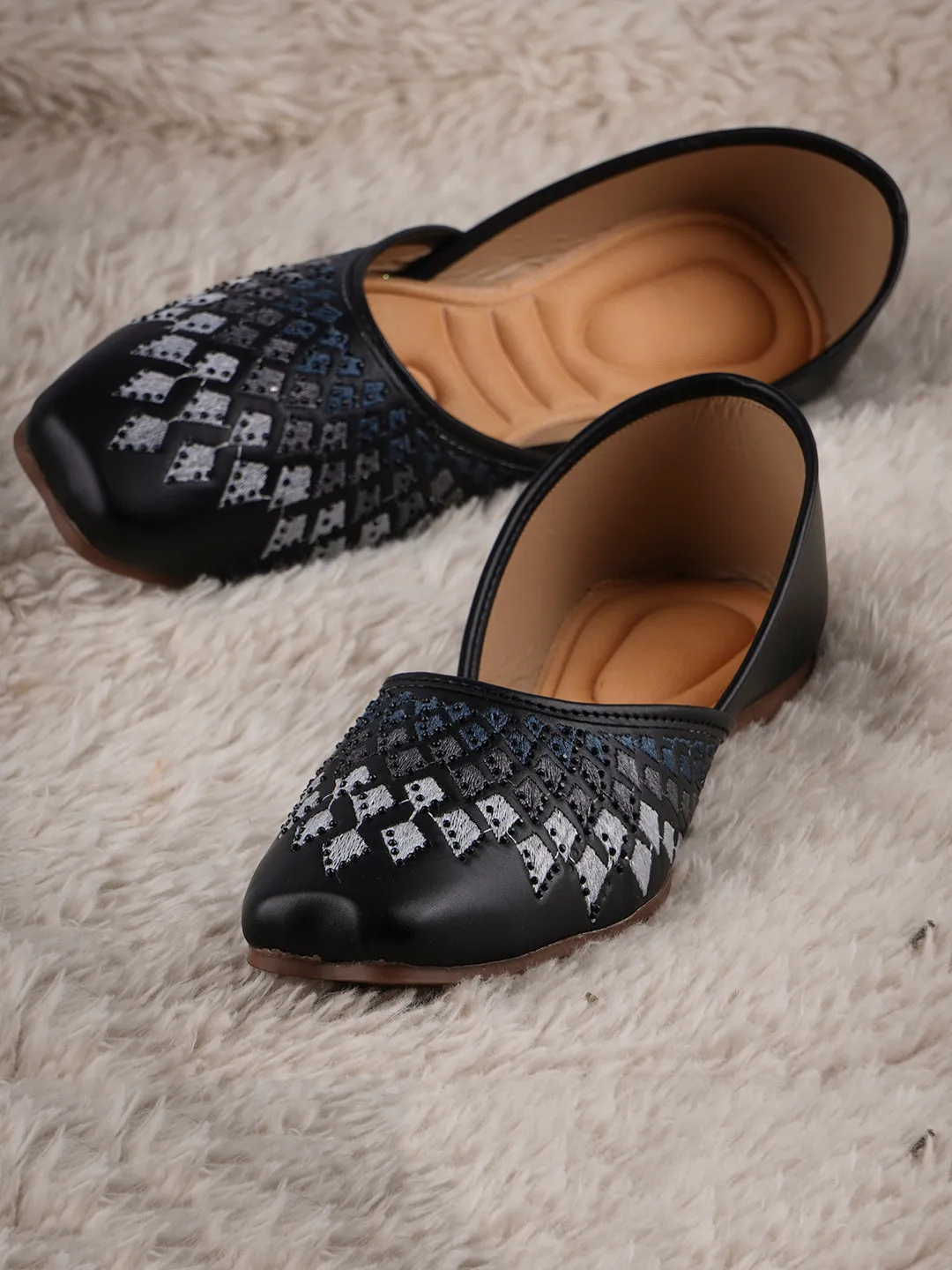 Embellished Slip-On Flat jutti
