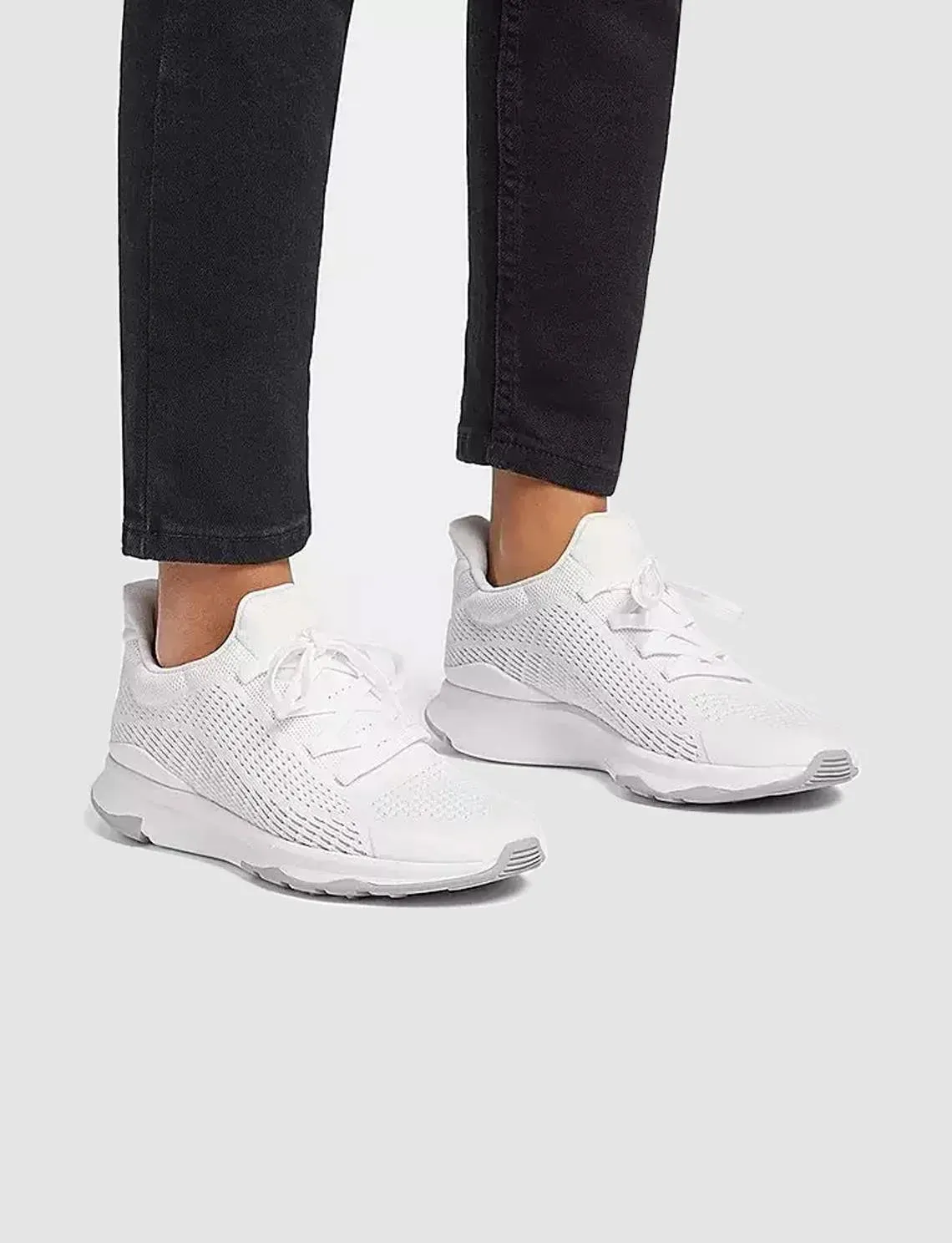 FitFlop VITAMIN FFX GB7 Knit White Women's Sports Shoes - SCB-4638