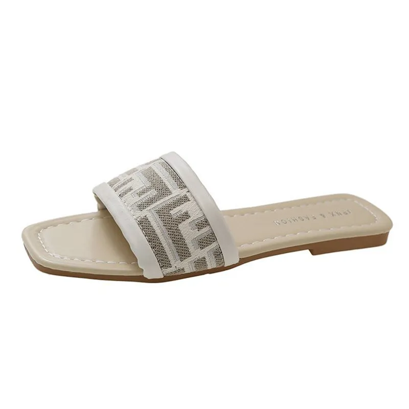 Flat bottom non-slip flip flops