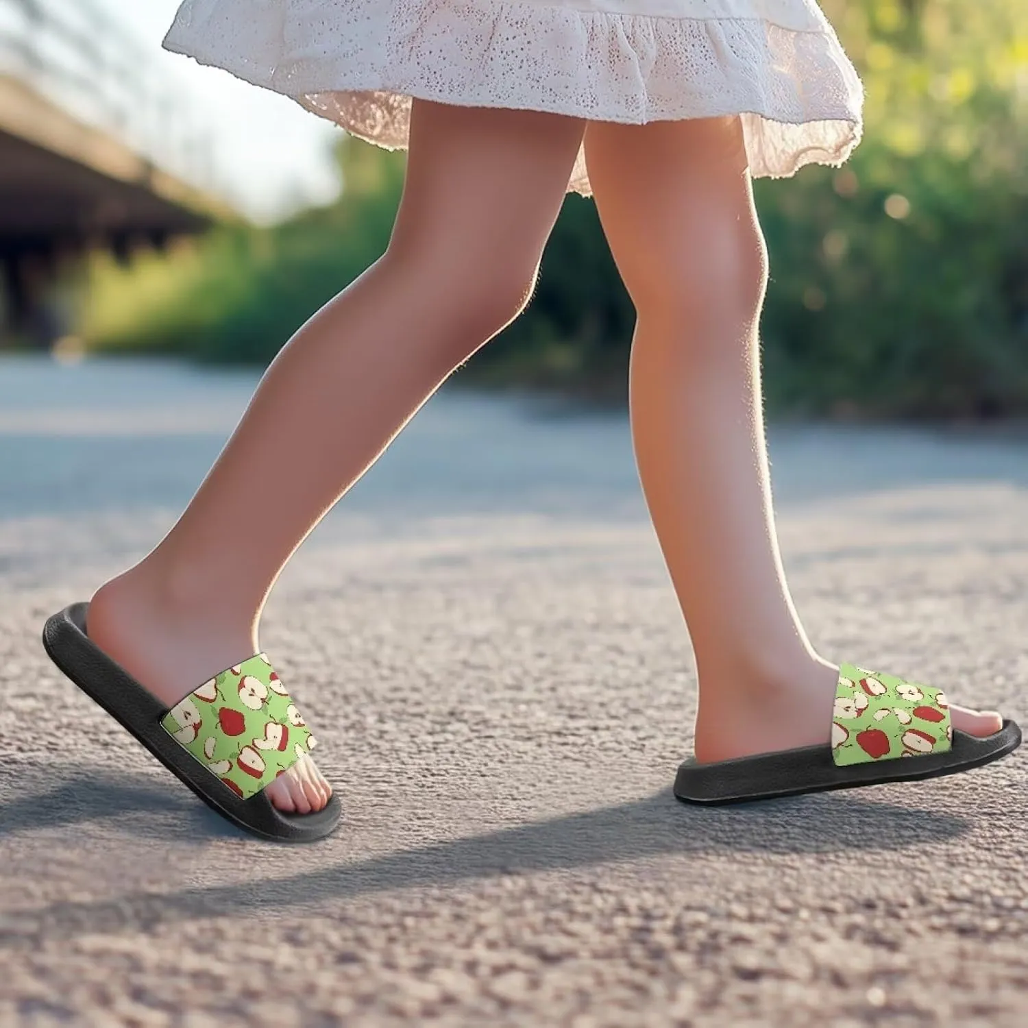 Girls Summer Beach Slippers Open Toe Non Slip Sandals Lightweight Flat Sandals Bathroom Soft Sole Shoes