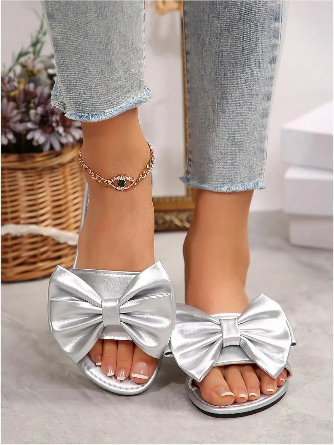 GORGLITTER Women's Bow Slide Sandals Flat Dressy Round Open Toe Slip on Summer Sandal