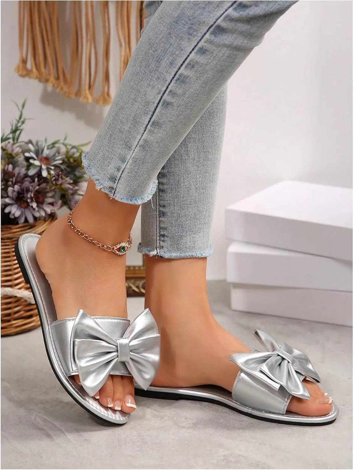 GORGLITTER Women's Bow Slide Sandals Flat Dressy Round Open Toe Slip on Summer Sandal