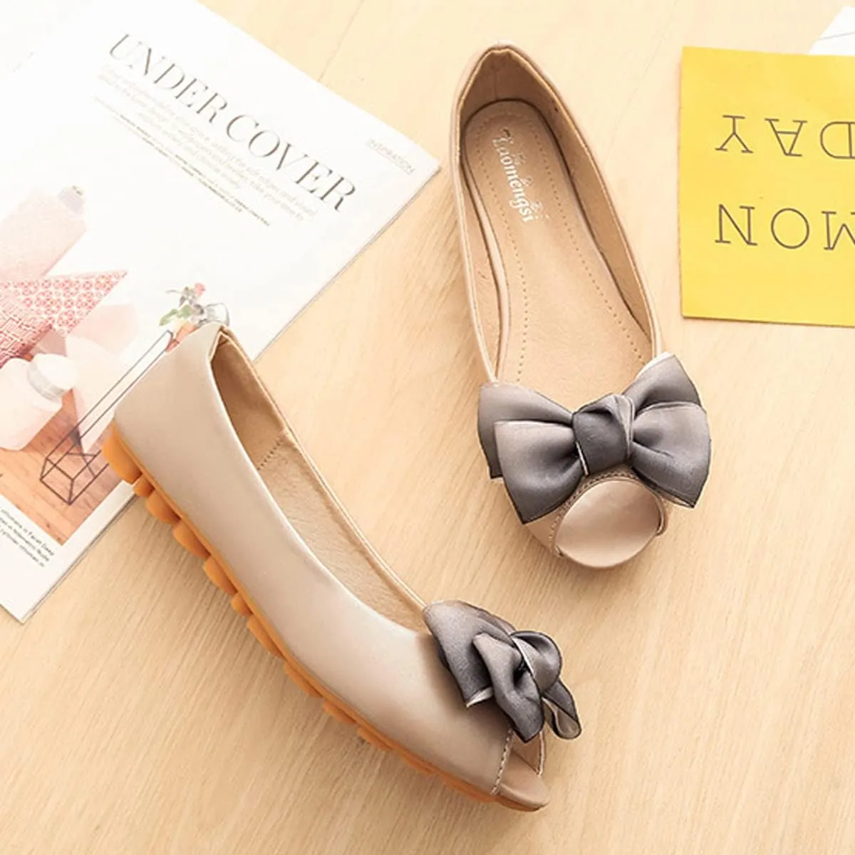 HuangTaiJi Qing Women's Classy Peep Toe Flats Shoes Bow Comfort Slip on Non-Slip Ballets Walking Shoes for Party Dating