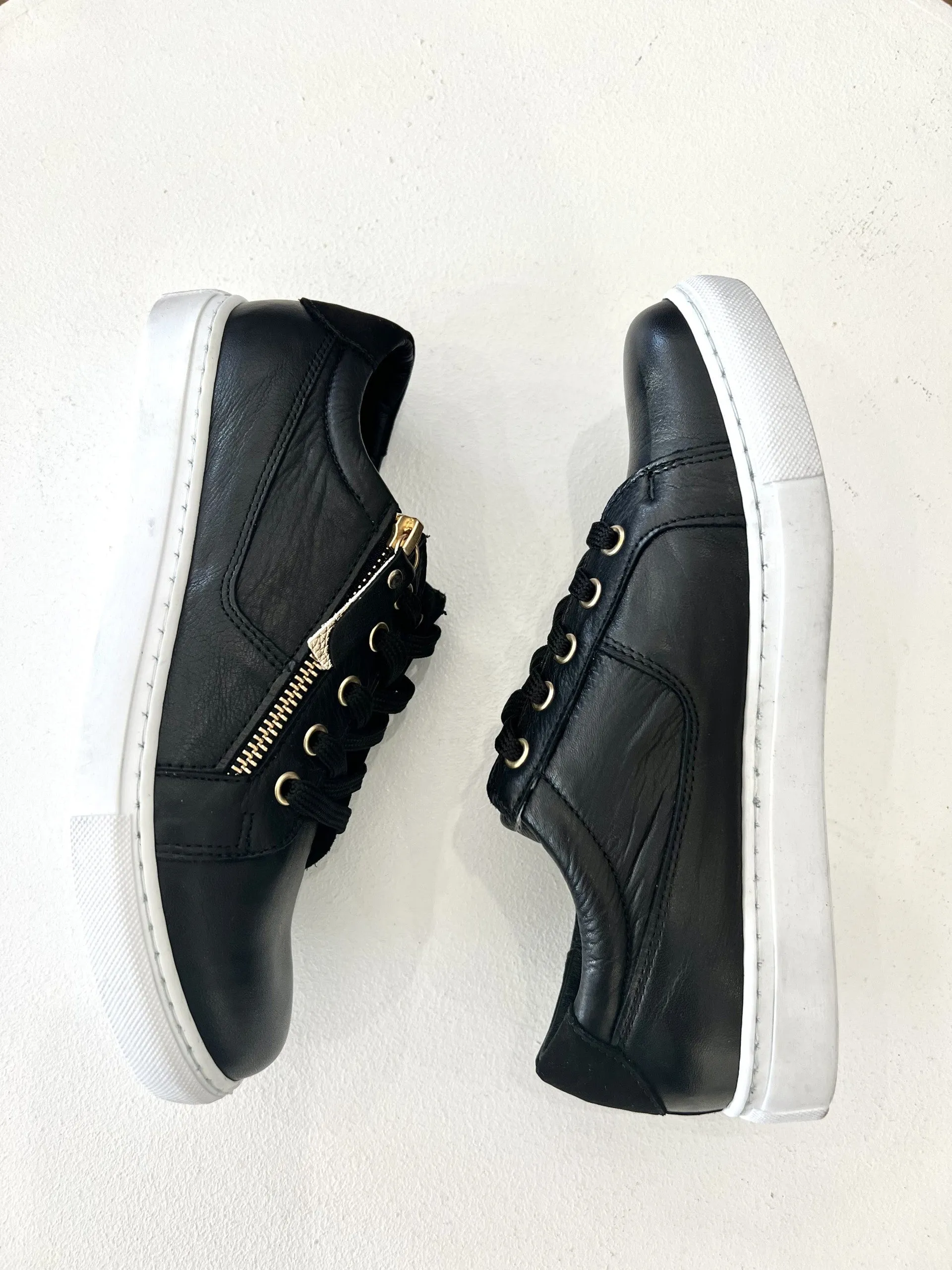 MACY TURKISH LEATHER LACE UP || BLACK
