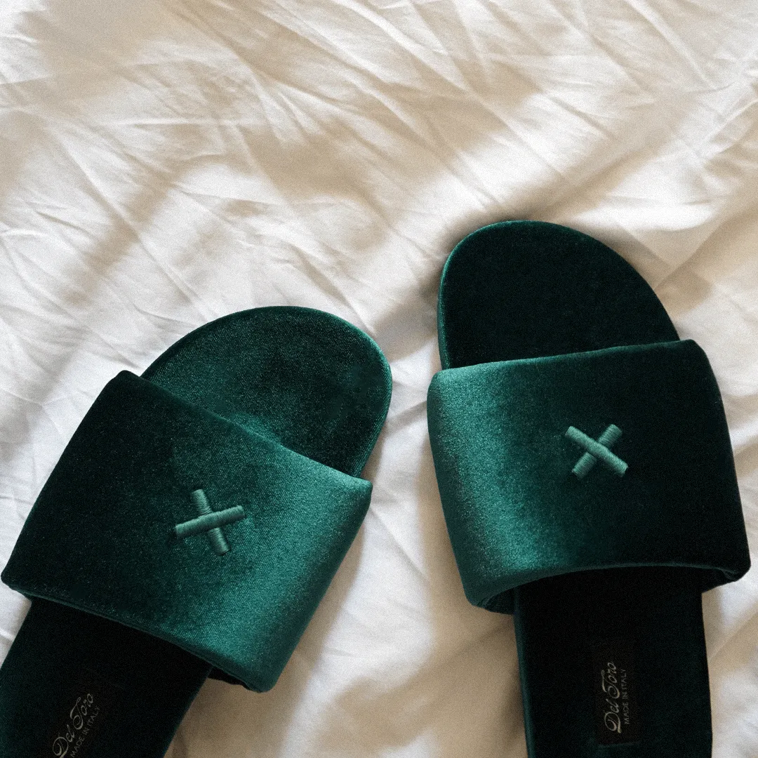 Men's Emerald Velvet House Slide from Del Toro Shoes