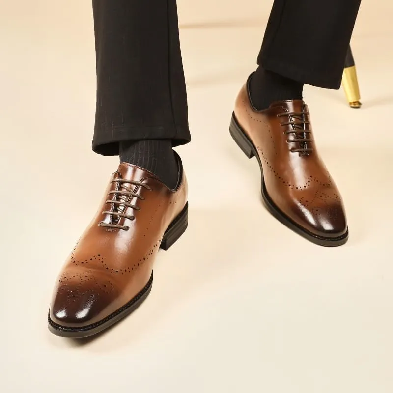 Men's lace-up Carved Design Business Formal Leather Shoes British Youth Suitable for Wedding Office Breathable Comfortable Brown