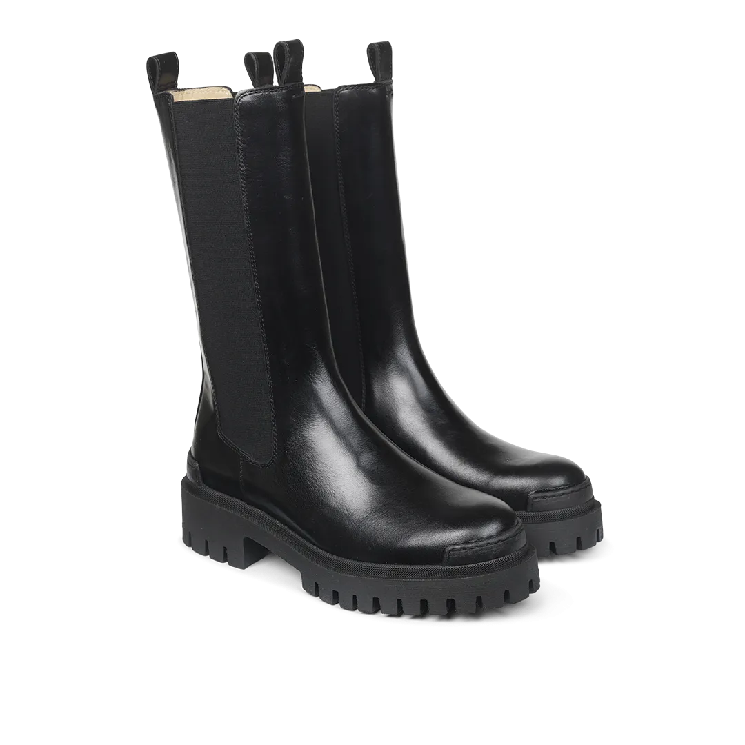 Mid-height Chelsea boot