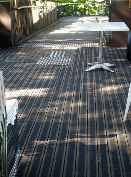 Non-slip Tape - Standard Grit, 50mm wide x 18m long