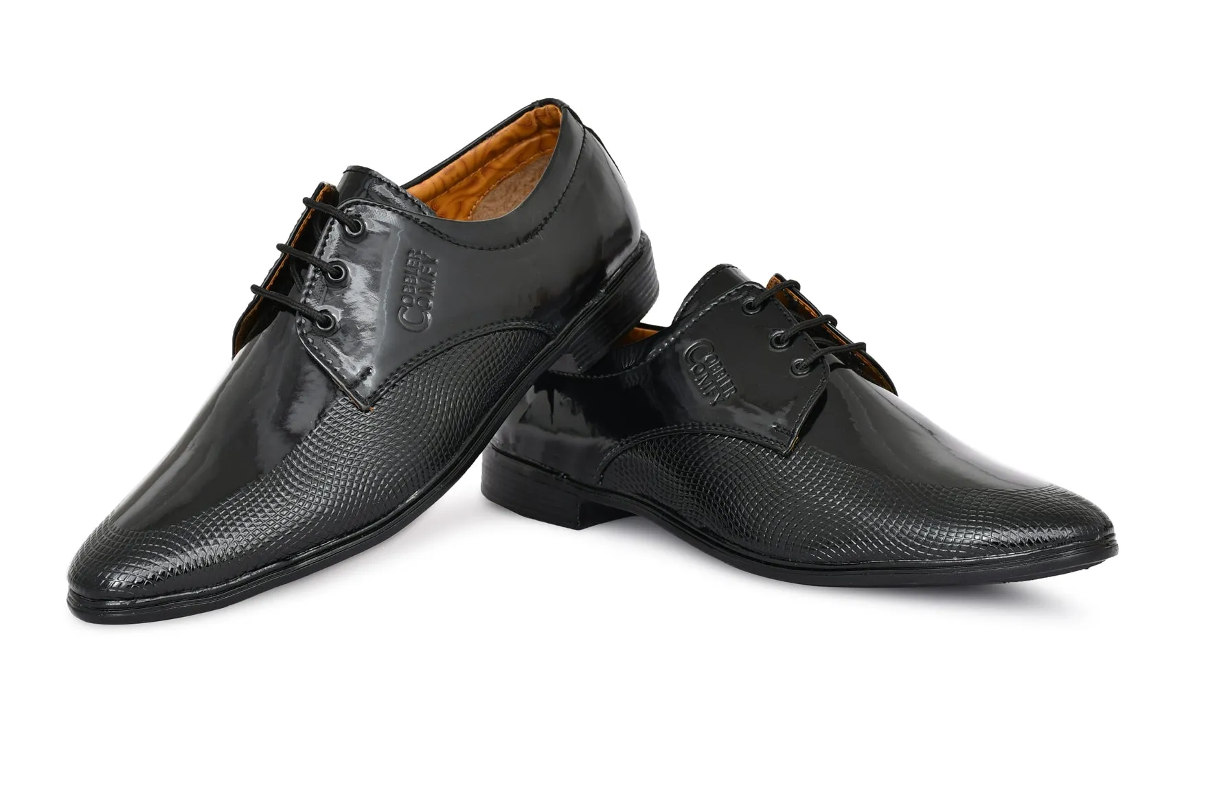 Pointed-toe Shiny Lace-up Shoes for Men with Check Imprints  Black