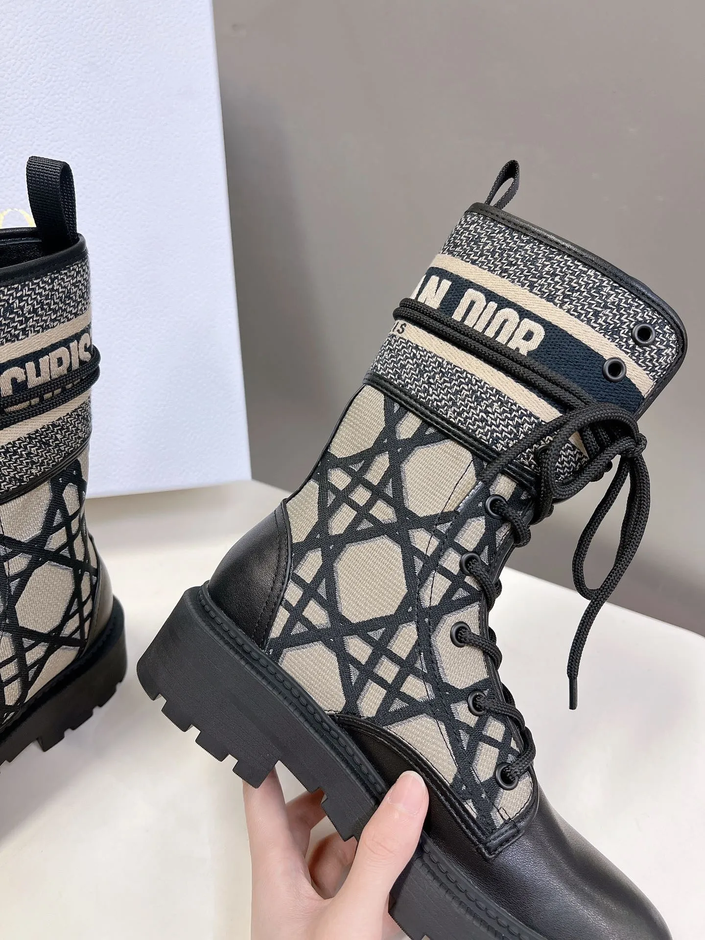 SE1262 D-Major Ankle Boot / Size5-10