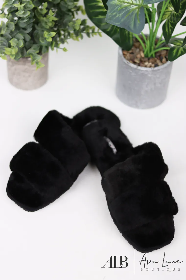 Shoe La La Kayce Women's Faux Fur Slipper