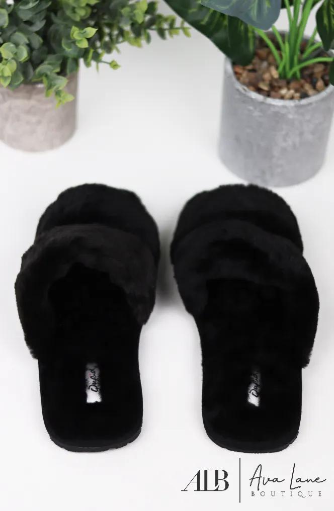 Shoe La La Kayce Women's Faux Fur Slipper