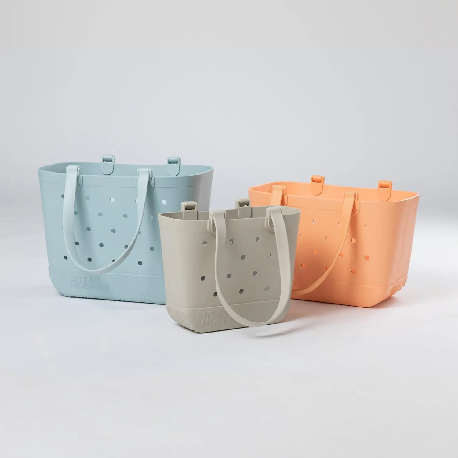 Simple Modern Medium Beach Bag | Waterproof Getaway Rubber Tote with Zipper Pocket for Travel, Pool, Boat, Groceries, Sports | Blush
