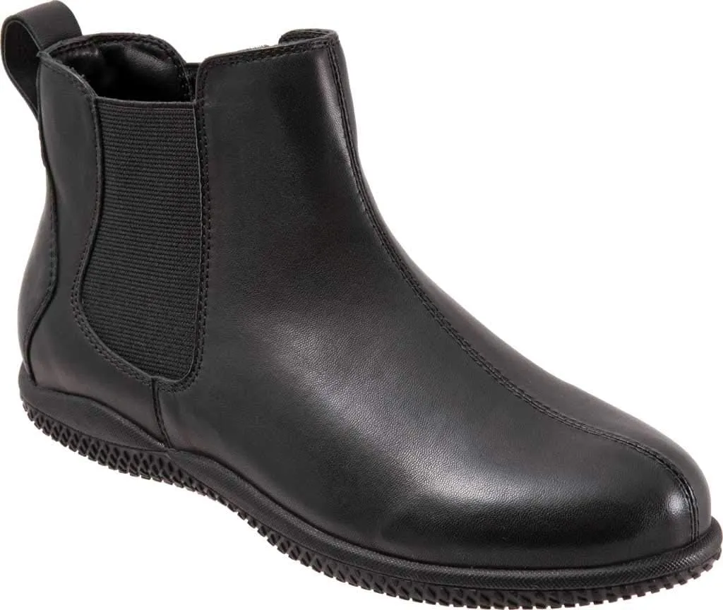 SoftWalk Women's Highland Ankle Boot