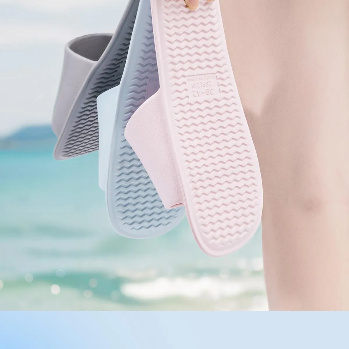 Travel Slippers for Women and Men, Portable Foldable Slippers with Storage Bag, Soft Comfy Non-Slip Quick Dry House Bathroom Shower Shoes Spa Gym Swimming Beach Sandals