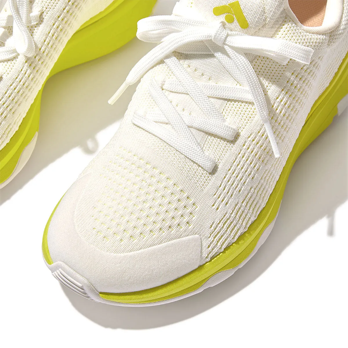 VITAMIN FFX Knit Sports Trainers