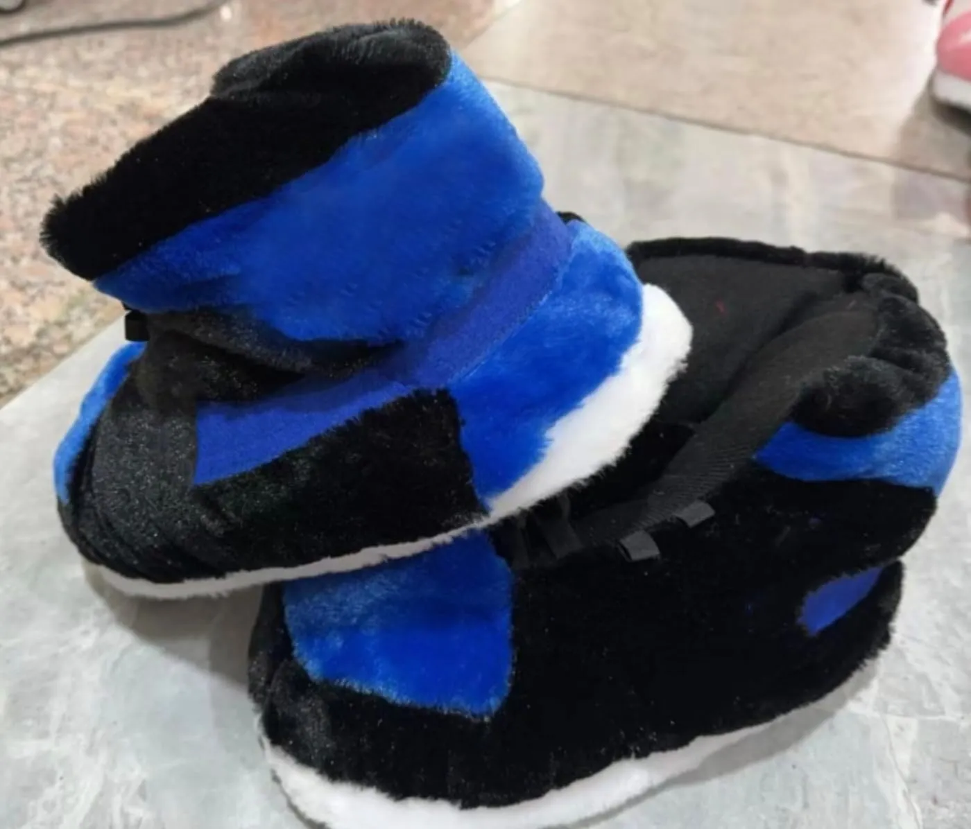 Warm Furry Sneakers Slipper Comfy House Shoes Winter Plush Fuzzy Slipper Shoes For Women Men One Size Fits Most Fluffy Slides For Indoor Outdoor Bigfoot Gifts Houseshoes