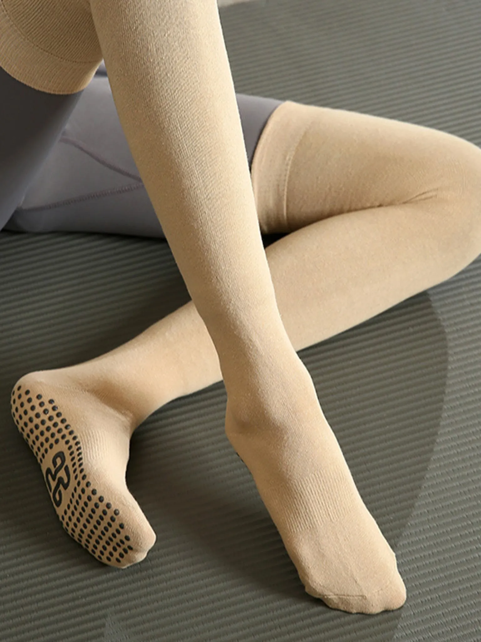 Winter Non-Slip Knee Socks