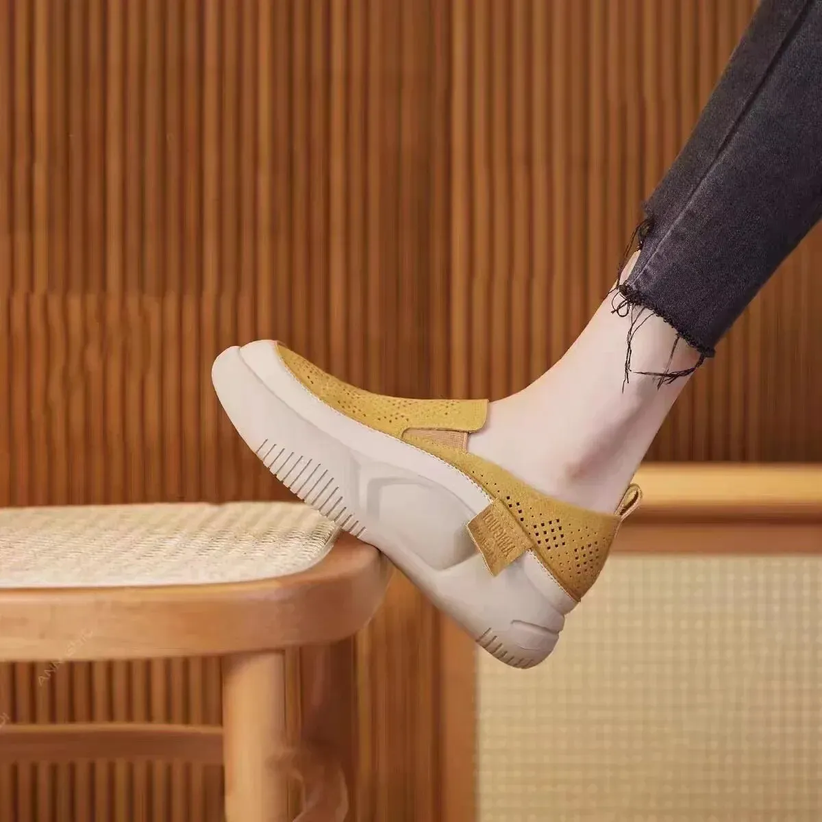 WolffMode Flat Shoes