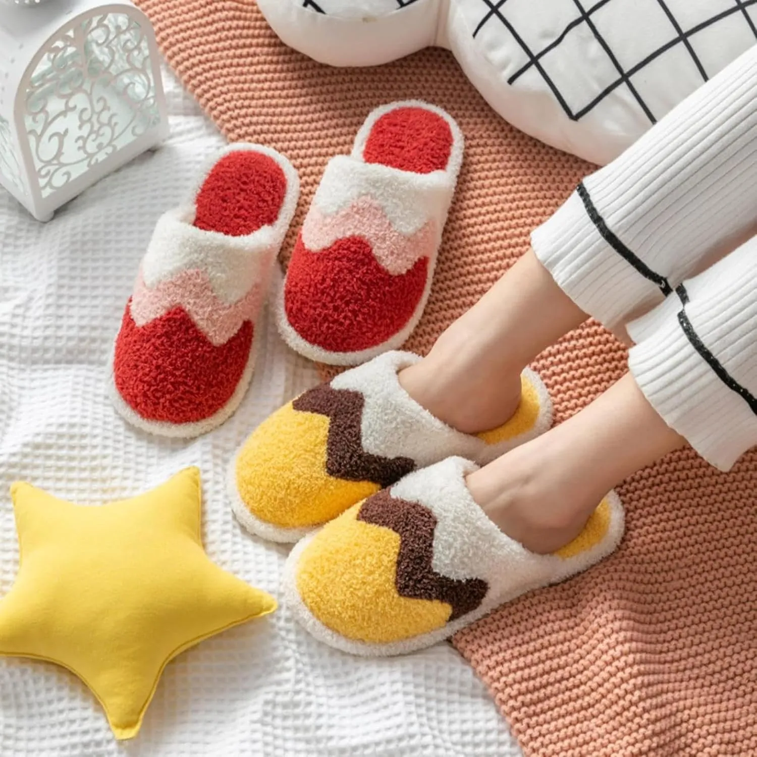 Women's Bedroom Slippers Stripe Wave Memory Foam House Shoes Plush Lining Fur Slippers Funny Faux Fur Relax