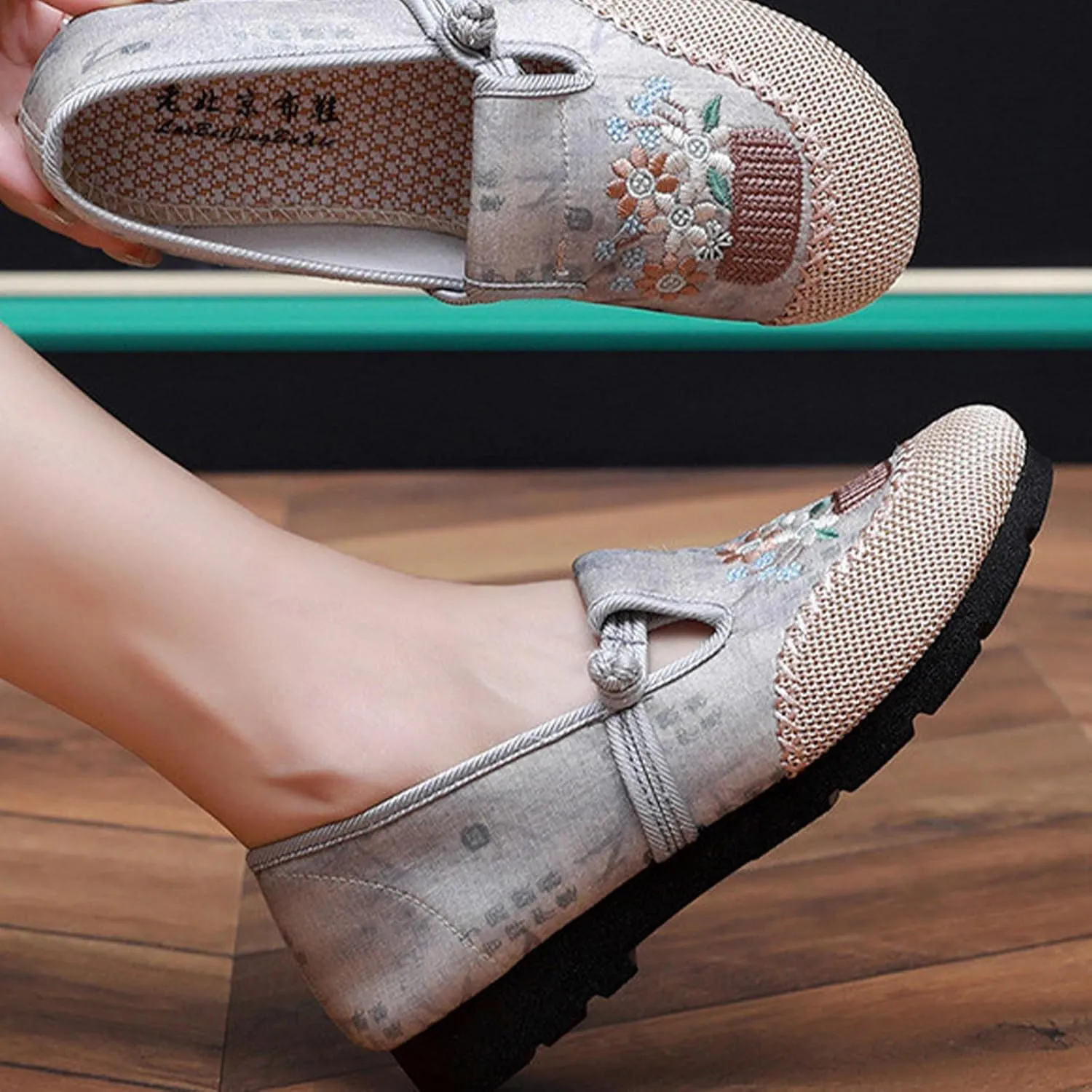 Women's Fashion Chinese Traditional Linen Shoes, Slip On Sweet Embroider Flat Heel Casual Footwear, Soft Breathable Retro Flat Shoes