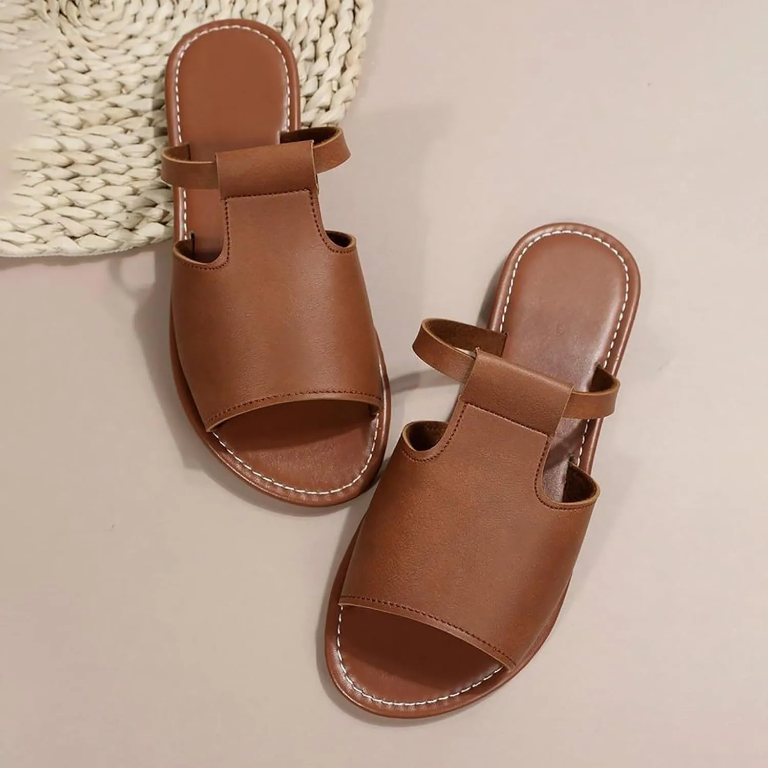 Womens Flat Sandals for Womens 2025 Summer Dressy Slippers Non Slip Comfortable Shoes for Women Dressy Casual