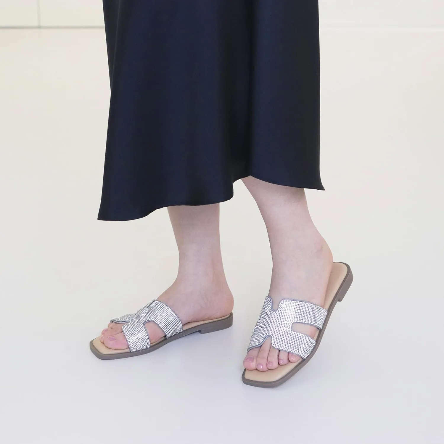 Womens Slip On Flat Sandals Soft Leather Open Toe Slide for Summer Dressy