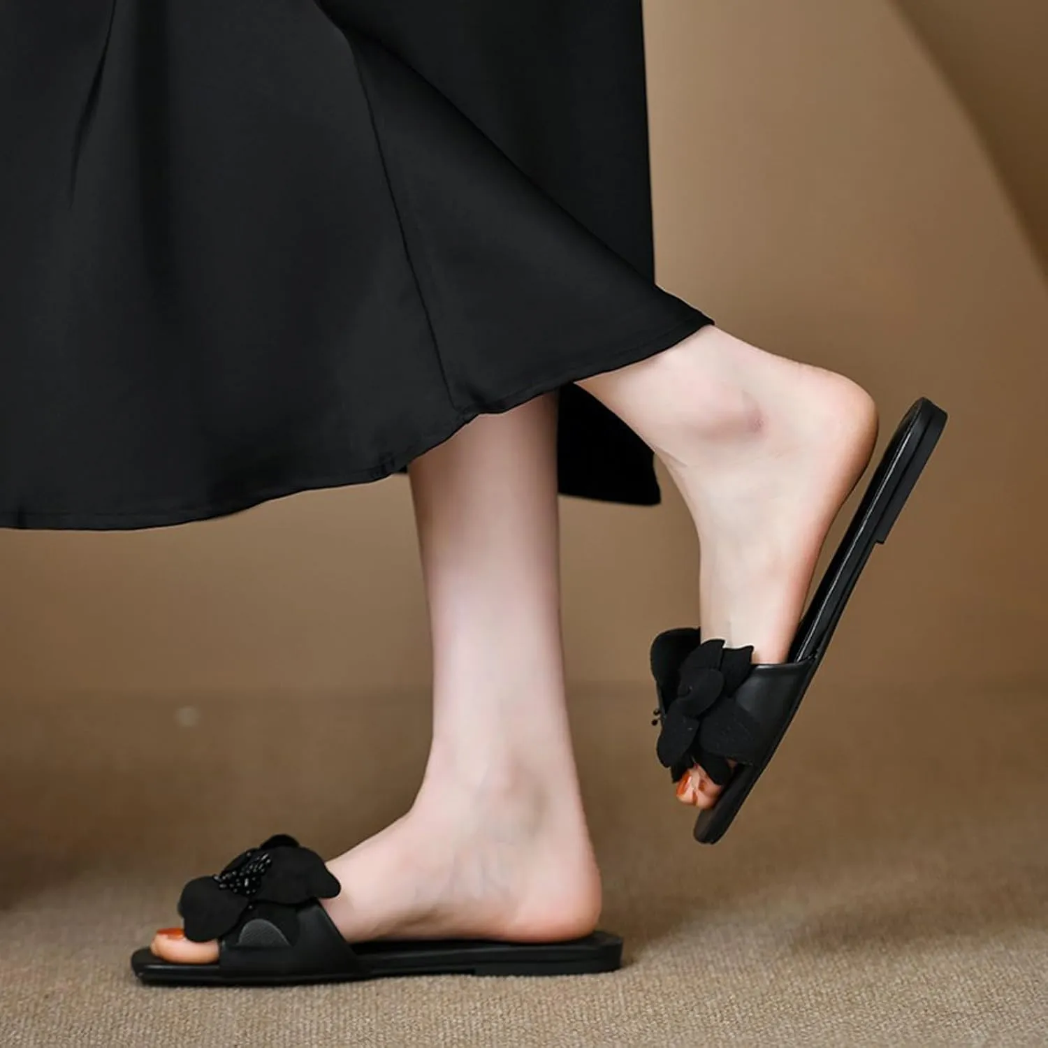 Women's Square Open Toe Flowers Pearl Flat Slide Sandal Summer Slip On Comfort Anti-Slip Boho Dressy Block Heel Slippers for Beach Sandals